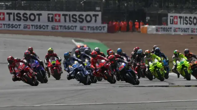 12 Pembalap Ikuti Parade Motogp Mandalika Di Mataram Tanpa Marc Marquez