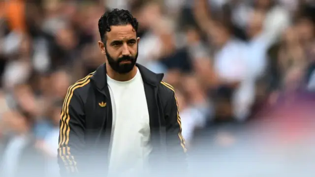 Ruben Amorim Pasrahkan Masa Depan ke Manajemen, Tegaskan Tetap Bertahan di MU