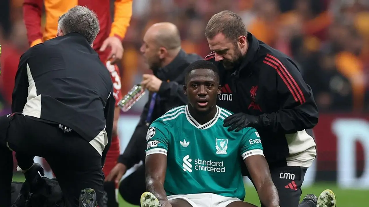 Arne Slot Bela Ibrahima Konate Pemain Lain Juga Tampil Buruk