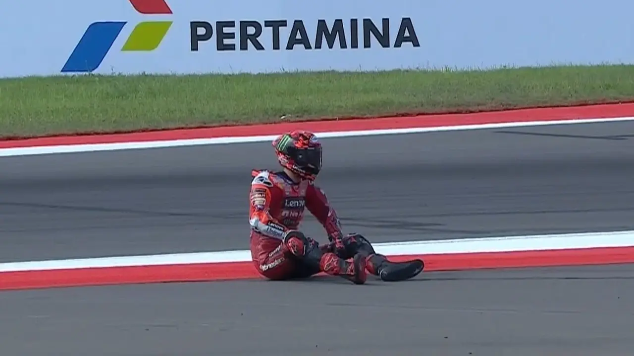 Francesco Bagnaia Kebingungan Setelah Crash di Lap Akhir MotoGP Mandalika 2025