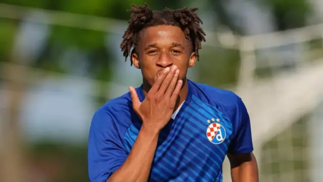 Barcelona Siapkan Langkah Gaet Cardoso Varela Dari Dinamo Zagreb