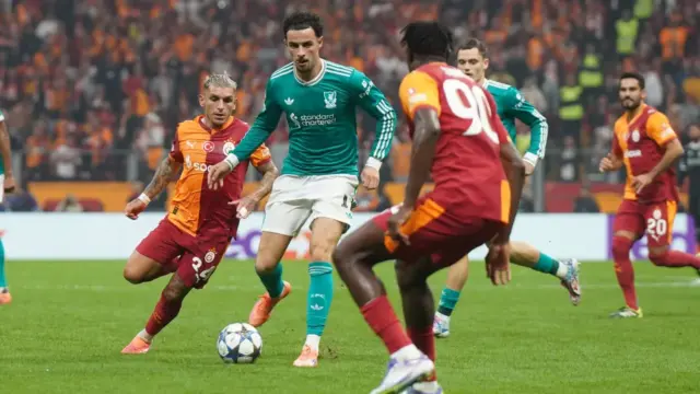 Curtis Jones Tegaskan Kekalahan Liverpool Dari Galatasaray Wajar Di Liga Champions
