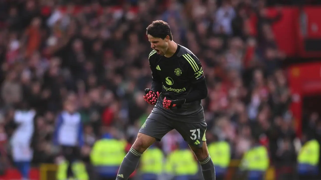 Debut Laga Pertama, Senne Lammens Antar Manchester United Menang Meyakinkan