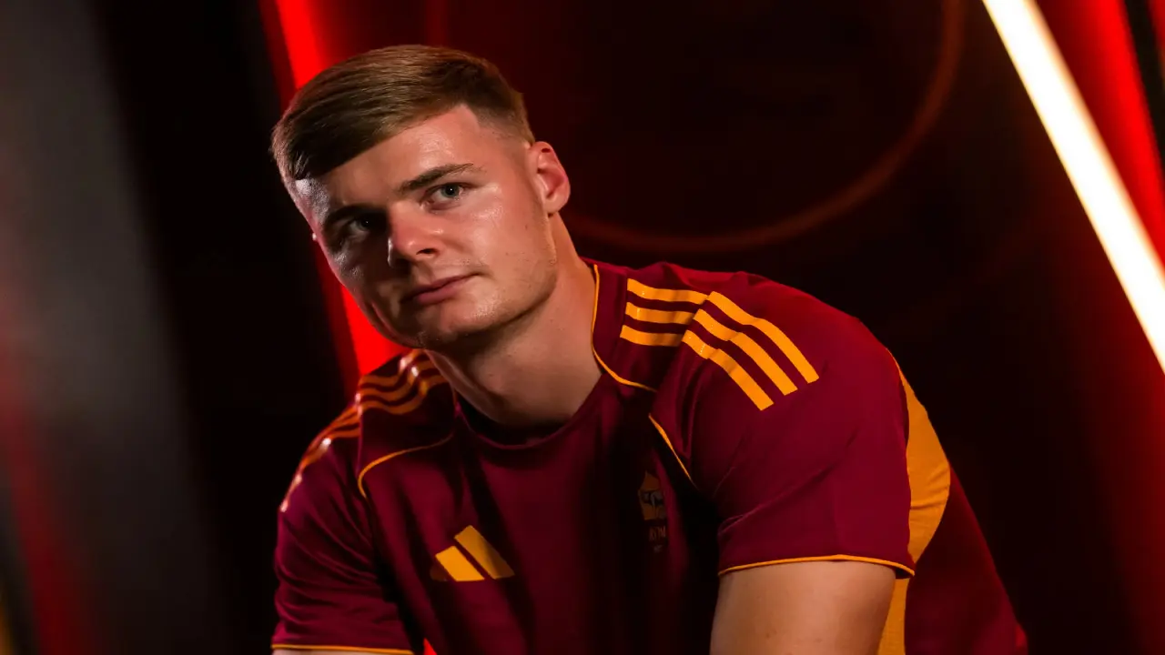 Demi Datangkan Joshua Zirkzee, As Roma Siap Pulangkan Evan Ferguson Ke Brighton