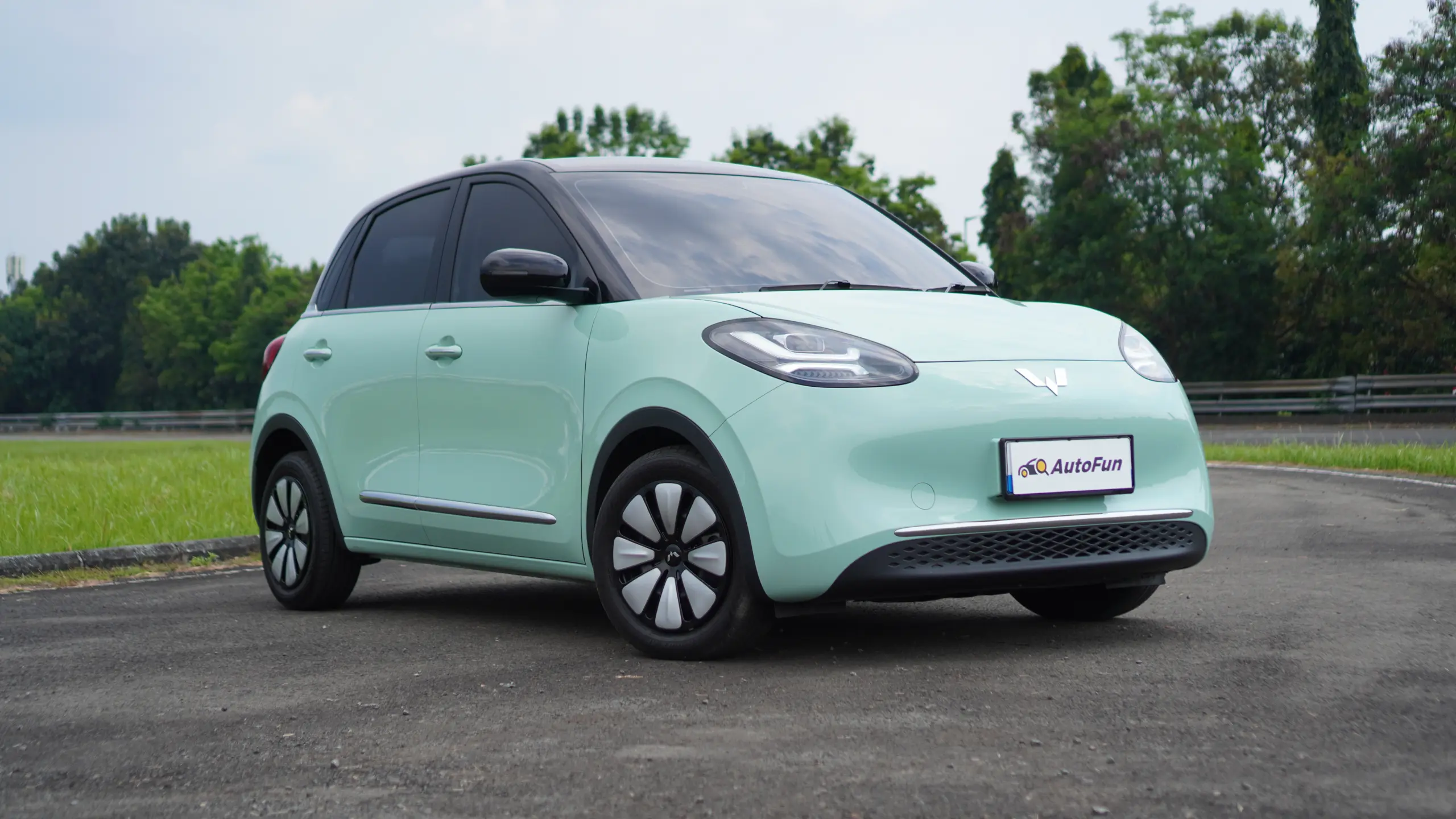 Eksterior Wuling Binguo Ev