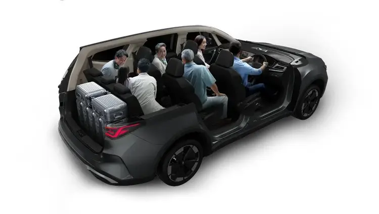 Interior Lapang Aletra L8 Ev 2025