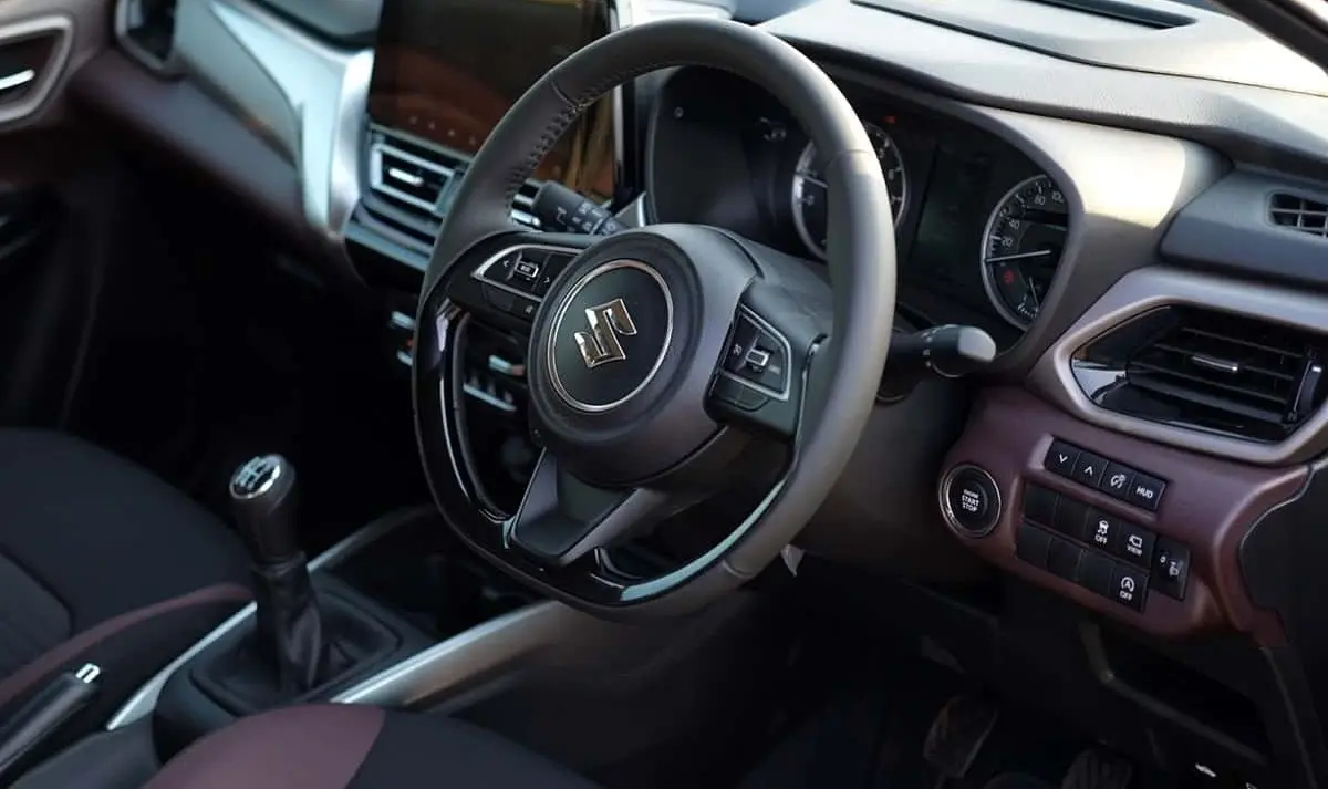 Interior Suzuki Fronx Bioetanol