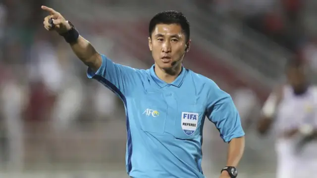 Laga Indonesia Vs Irak Diwarnai Kontroversi Ma Ning Dianggap Abaikan Dua Penalti, Tak Gunakan Var, Hingga 3 Kartu Merah