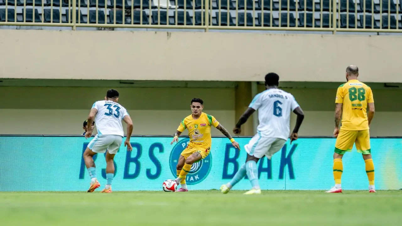 Psbs Biak Dan Persebaya Surabaya Berbagi Poin, Laga Penuh Kartu Merah Di Bri Super League 2025 2026