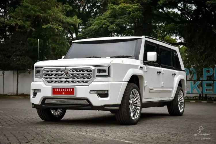 Pindad Maung Mv3 Garuda Limousine Mobil Nasional Indonesia