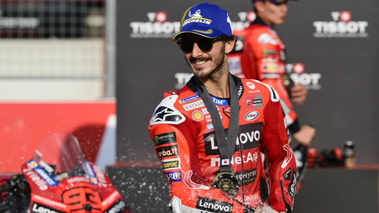 Valentino Rossi Angkat Bicara Soal Performa Menurun Francesco Bagnaia Di Motogp 2025