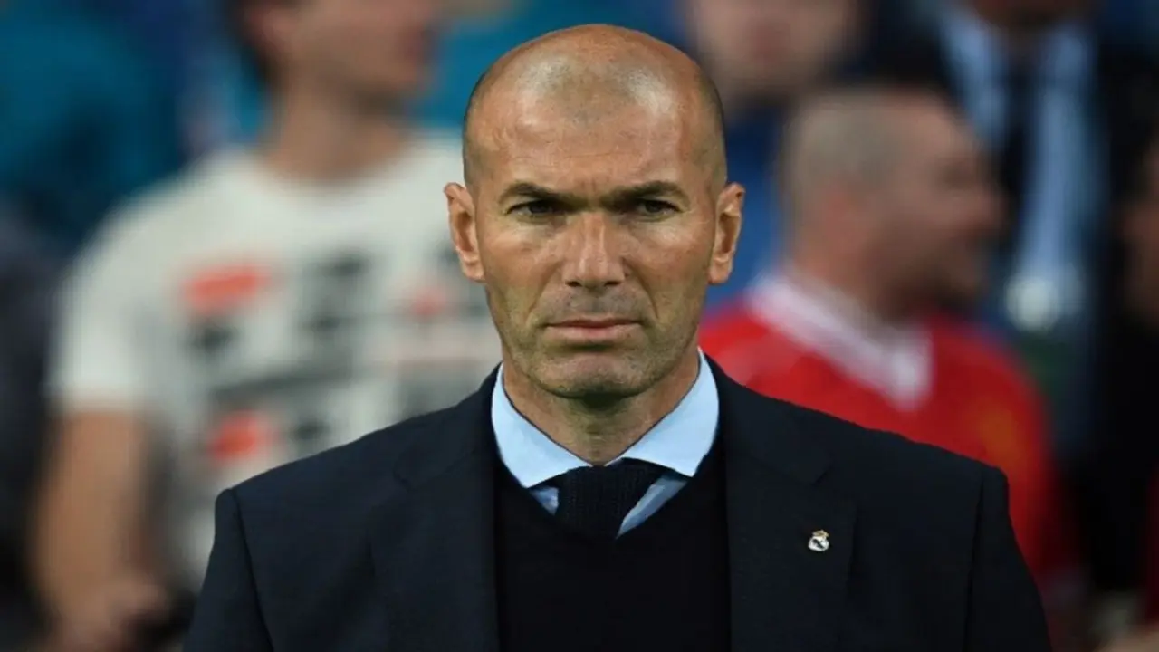 Zinedine Zidane Siap Kembali Melatih, Bocorkan Dua Tim Yang Menarik Minatnya