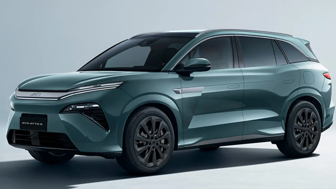 Byd Atto 8 Debut Global Suv Canggih Hadir Dalam Varian Hybrid Dan Listrik Murni 2