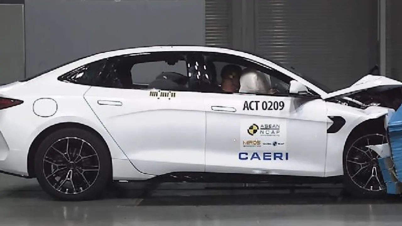 Byd Seal Raih Bintang 5 Di Uji Tabrak Asean Ncap Jadi Mobil Listrik Paling Aman Di Asia Tenggara