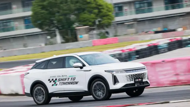 Omoda 09 Shs Ungkap Performa 395 Kw 0 100 Km Jam 49 Detik