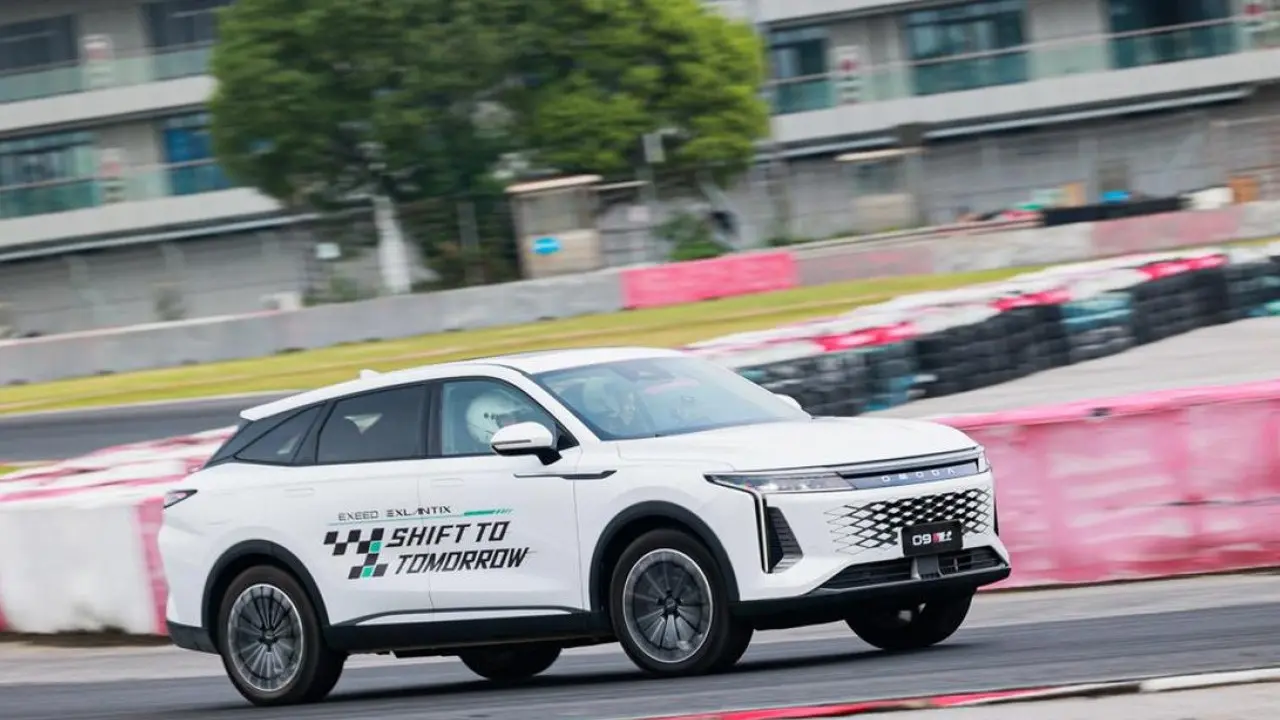 Omoda 09 Shs Ungkap Performa 395 Kw 0 100 Km Jam 49 Detik