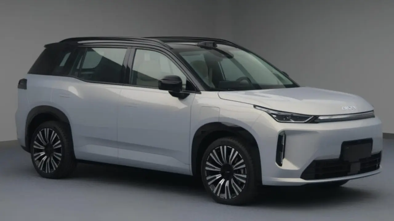 Suv Listrik Compact Gac Aion I60 Meluncur November 2025