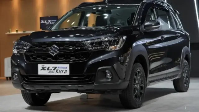 Suzuki Xl7 Hybrid Kuro Bikin Penjualan Meroket Grand Vitara Phantom Blaq Edition Segera Menyusul