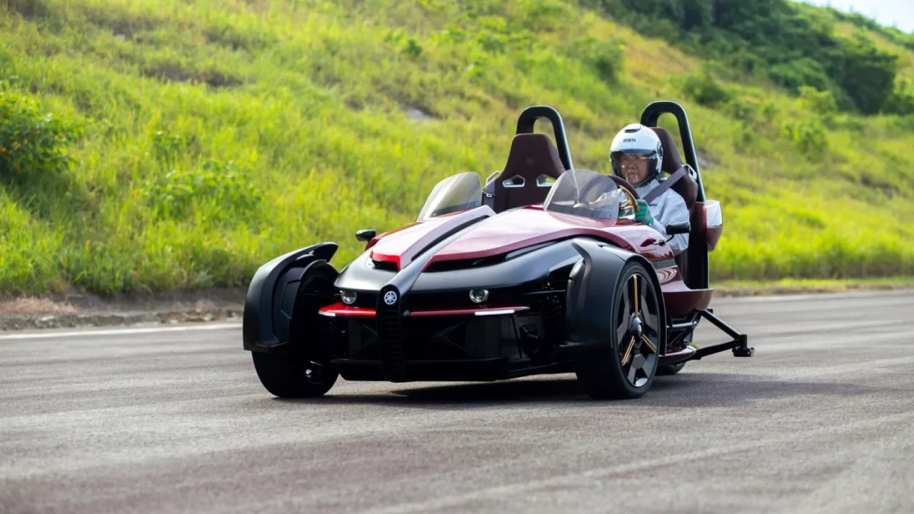 Yamaha Tricera Motor Listrik Tiga Roda Futuristik Yang Bisa Belok Bersamaan 1