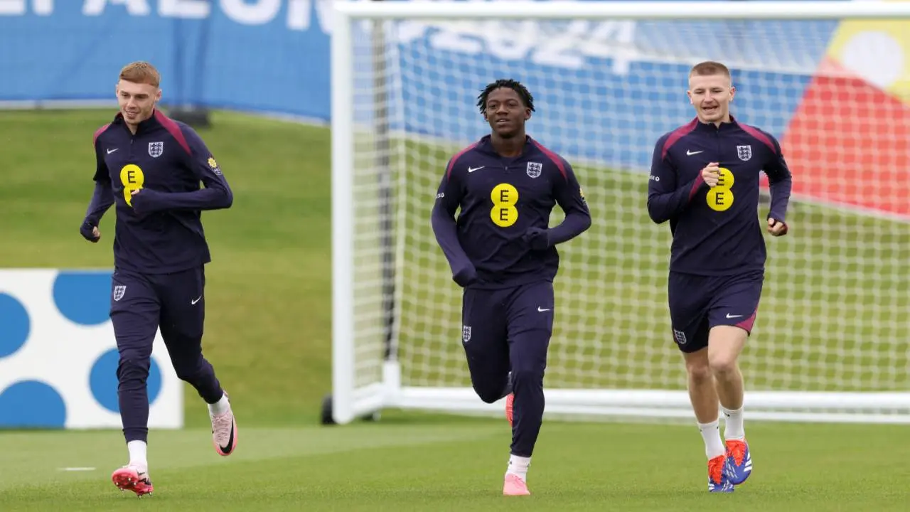 Agensi Cole Palmer & Mainoo Ancam Gugat Liga Inggris Atas Rencana Aturan Finansial Baru