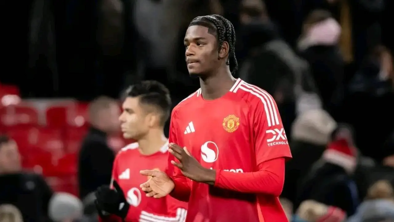 Demi Perkembangan Ayden Heaven, Manchester United Berencana Melepas Bek Muda Di Januari 2026