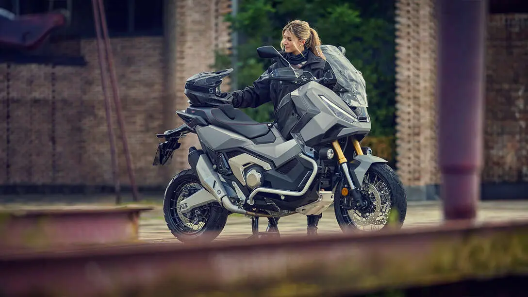 Desain Dimensi Honda X Adv 750