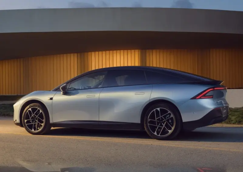 Eksterior Xpeng P7 Plus Erev