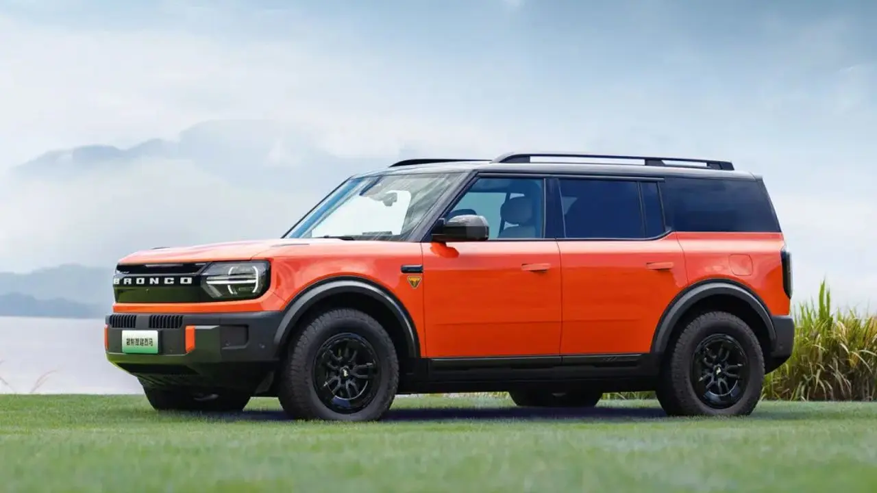 Eskterior Ford Strix 2025