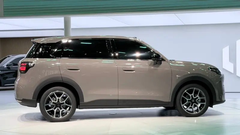 Harga Leapmotor A10 2025