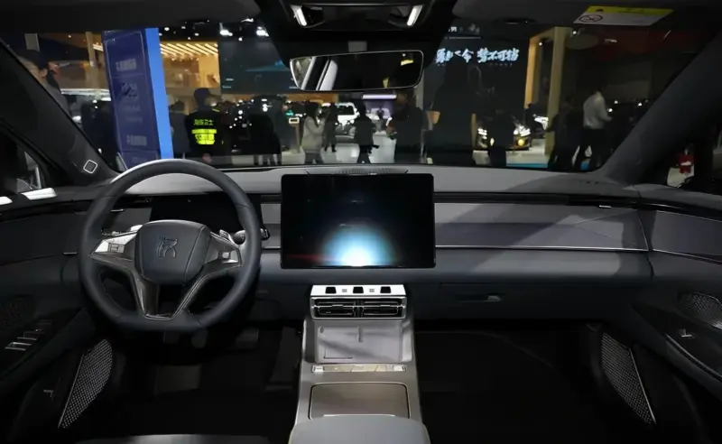 Interior Byd Han L 2026