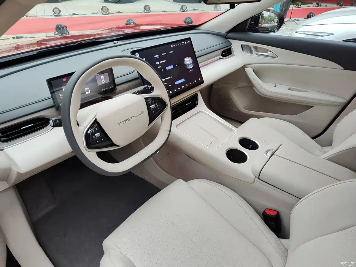 Interior Dongfeng Xinghai S7