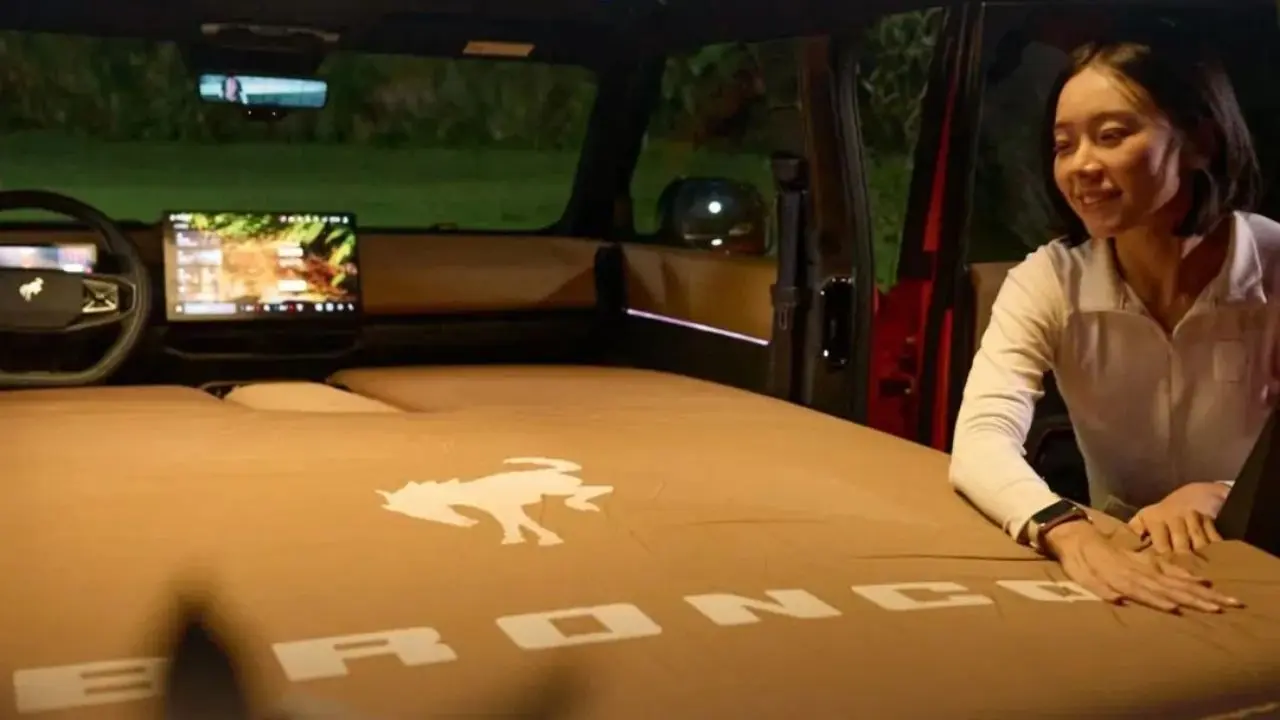 Interior Ford Strix 2025