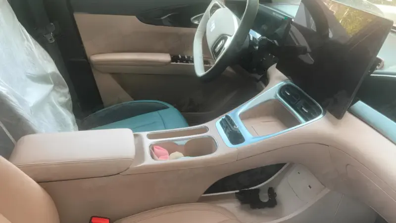 Interior Geely Ex2 Facelift