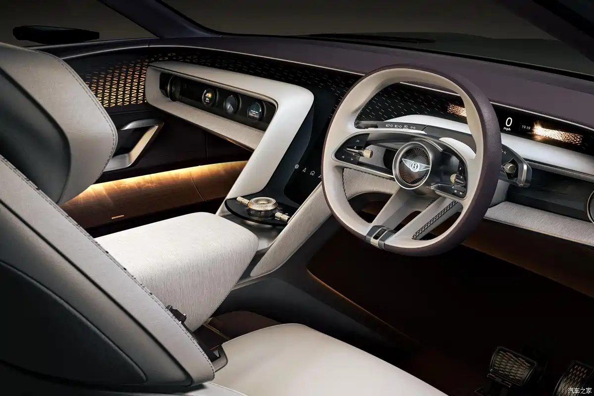 Interior Mobil Listrik Bentley