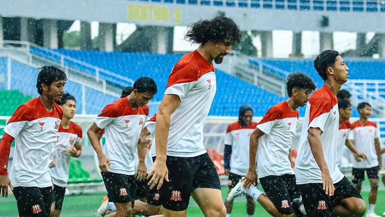 PSS dan Barito Terpojok, Deltras Hingga Persipura Berebut Puncak