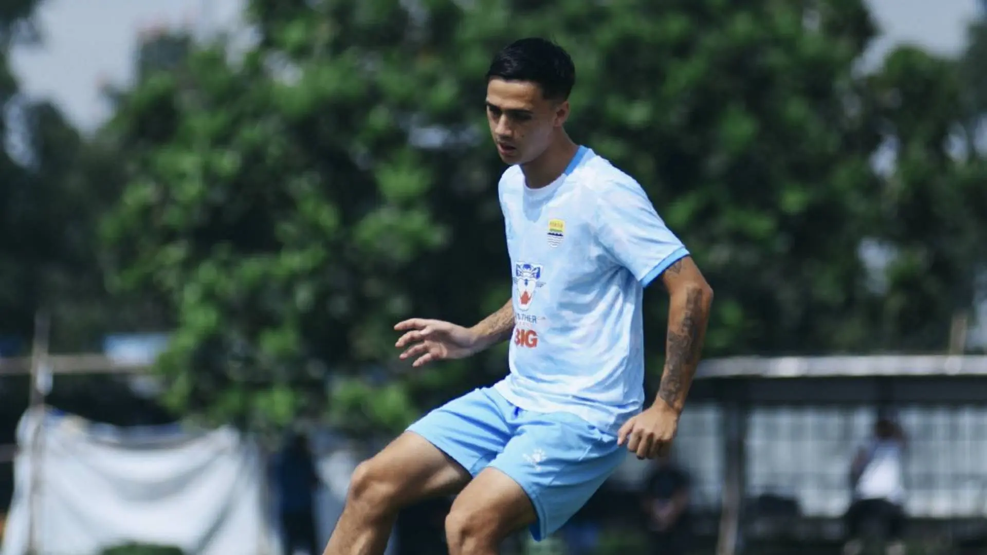 Eliano Reijnders Tegaskan Persib Belum Menyerah Kejar Borneo FC Meski Borneo Sapu Bersih 10 Laga