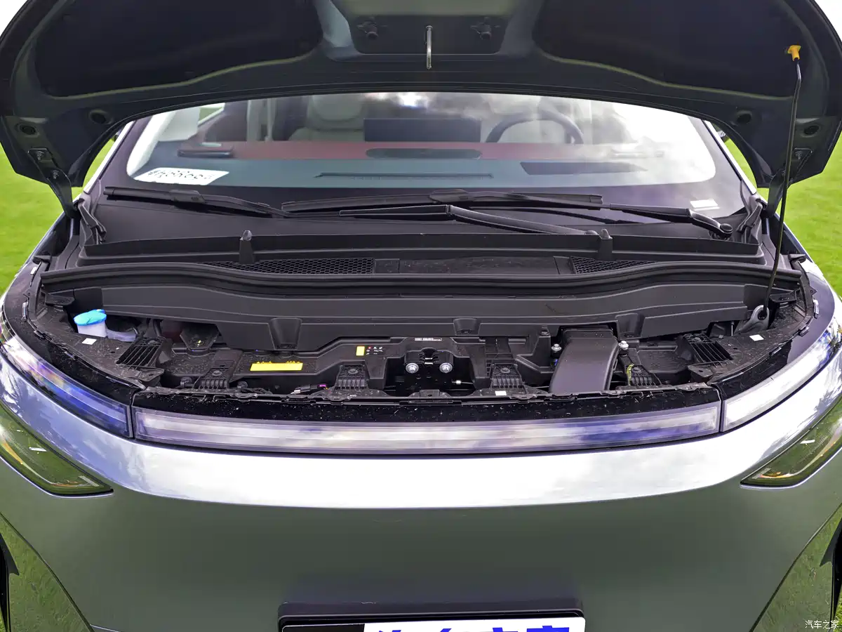 Performa Mesin Xpeng X9 Erev 2025