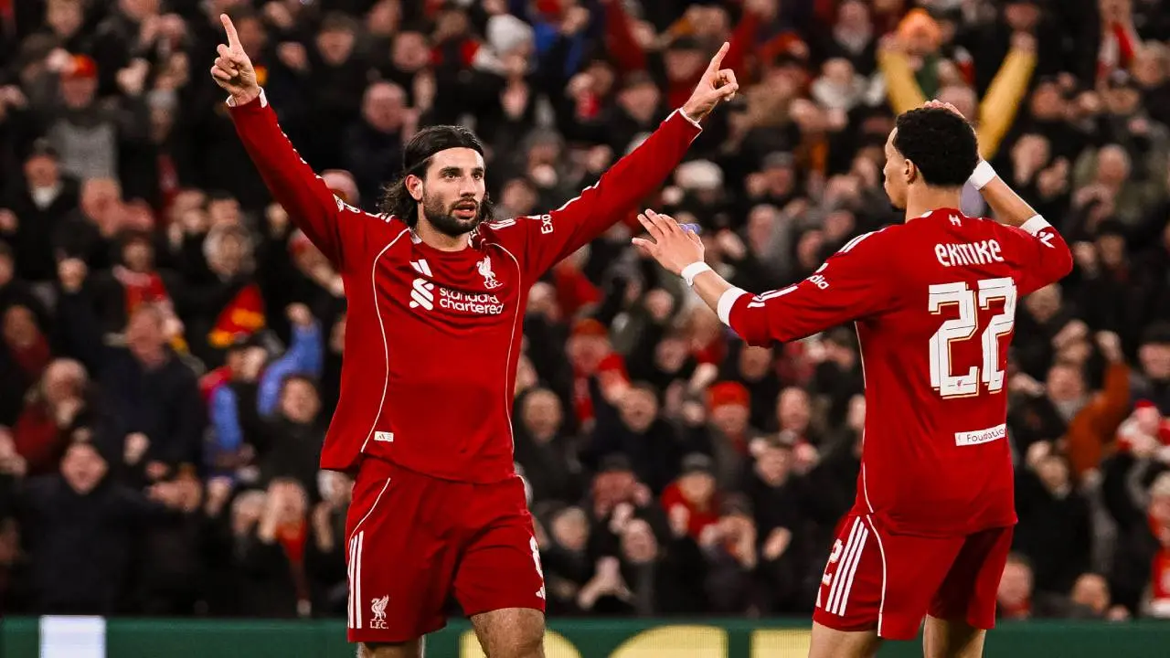 Steven Gerrard Sesalkan Krisis Liverpool Usai Dibantai Psv 1 4, Minta Arne Slot Lakukan Evaluasi