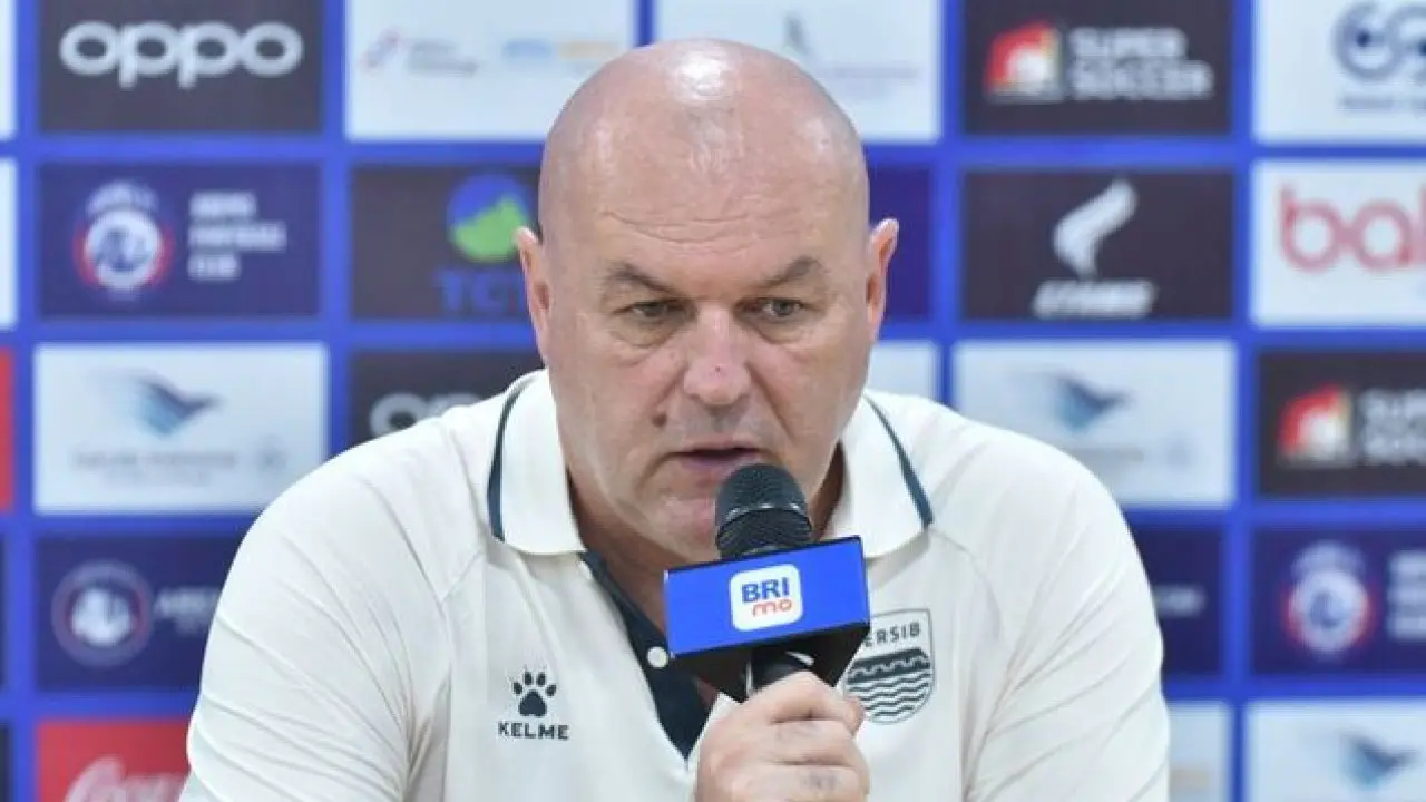 Pelatih Persib Ungkap Ancaman Sebenarnya Dari Selangor Bukan Cuma Soal Taktik