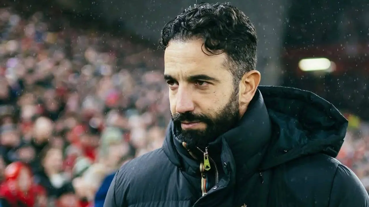 Amorim Kian Dihimpit: Manchester United Hadapi Dilema Berat Kehilangan Pilar Krusial Akibat Piala Afrika 2025