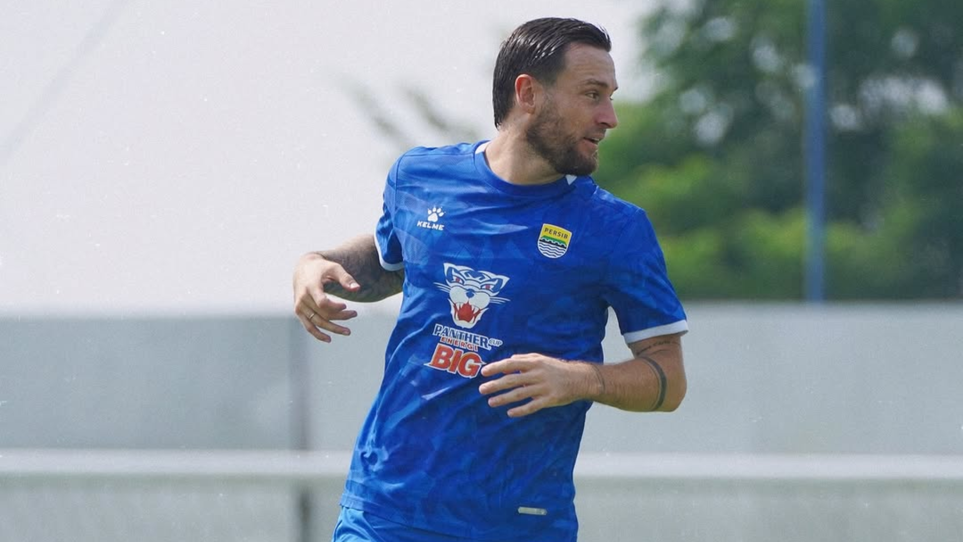 Daftar 6 Transfer Kontroversial Persija ke Persib, Siapa Saja Mereka_