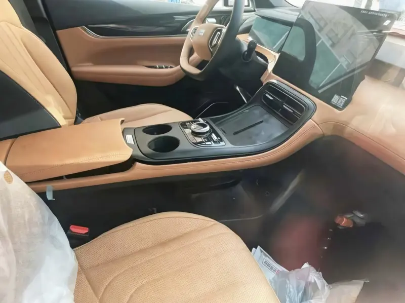 Geely Galaxy M7 Kepergok Uji Jalan, Layout Kabin Terbongkar Jelang Peluncuran