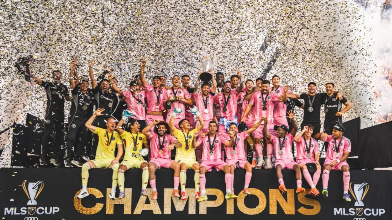 Sejarah Terukir: Lionel Messi Bawa Inter Miami Juara MLS dengan Kemenangan 3-1 Atas Whitecaps