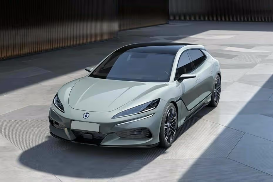 Denza Siapkan Tiga Mobil Baru untuk Indonesia Pada 2026, Ada Sedan Listrik Z9 GT hingga SUV Off-Road B5