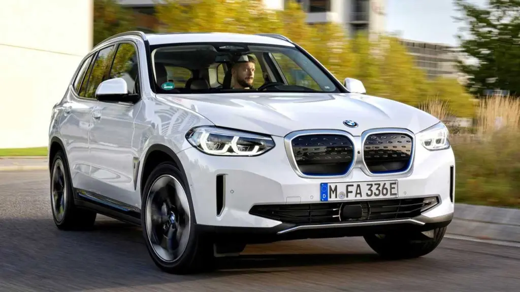 BMW iX3