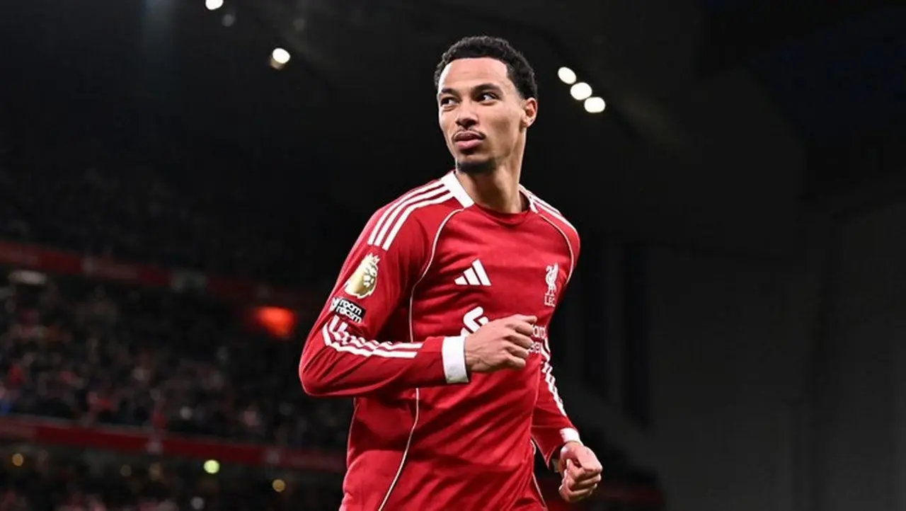 Hugo Ekitike Borong Dua Gol, Liverpool Taklukkan Brighton 2-0 di Anfield