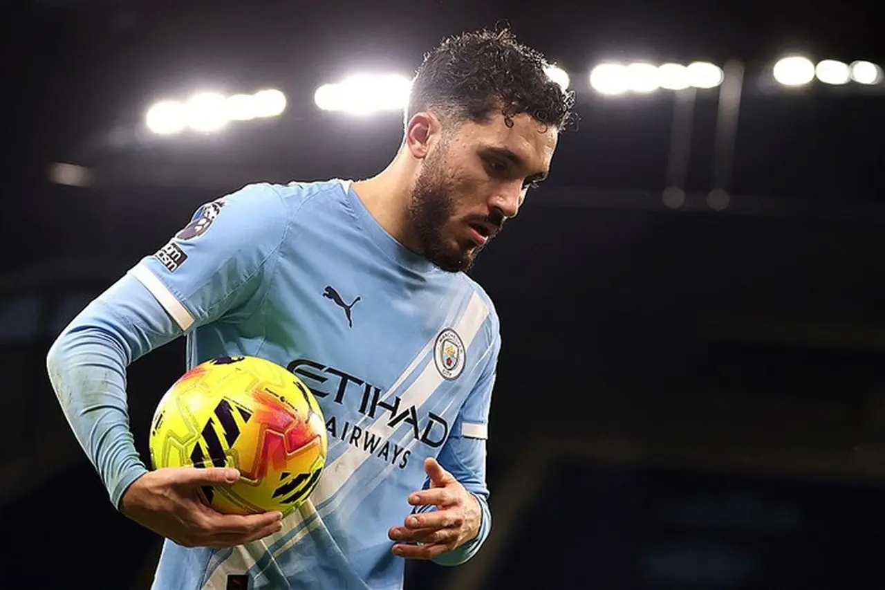 Rayan Cherki Bersinar di Manchester City, Catat 6 Assist dalam 488 Menit dan Disebut Penerus De Bruyne