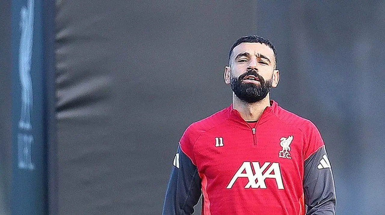 Mohamed Salah Beri Sinyal Cabut dari Liverpool, Jamie Carragher Desak Pikir Ulang