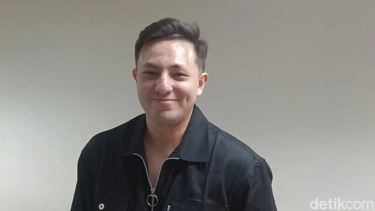 Dylan Carr Siap Menikah Setelah 2 Tahun Hubungan, Restu Keluarga Jadi Kunci