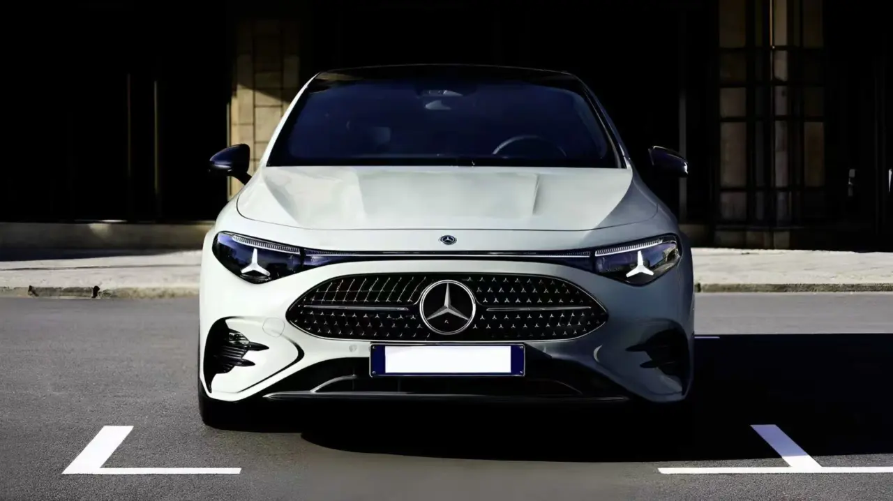 Mercedes-Benz CLA 220 Hybrid 2026: Mesin Geely, Tenaga 208 HP, Produksi China